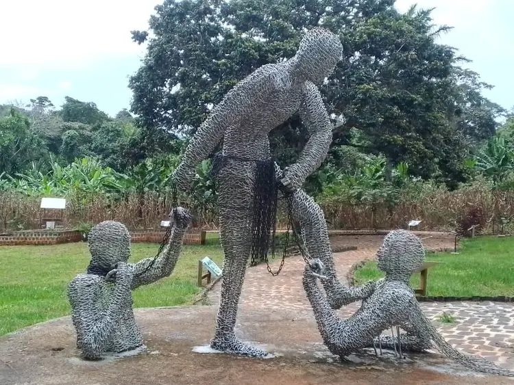 Mbyə̌ghùp pù'